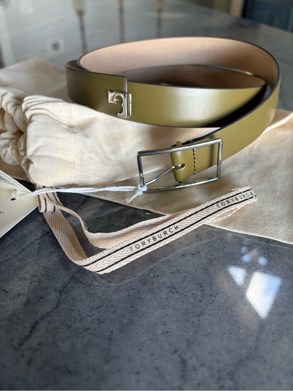 Tory Burch olive T belt